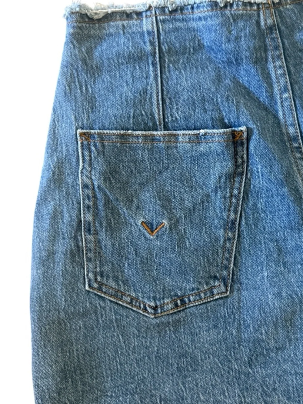 Hudson The Harlow Darted Short in Lookout high-rise style trouser style shorts - Picture 6 of 16